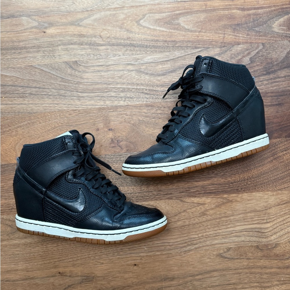 Nike Dunk Sky Hi Essential Hidden Wedge Sneakers Black Leather & Mesh Size 6.5